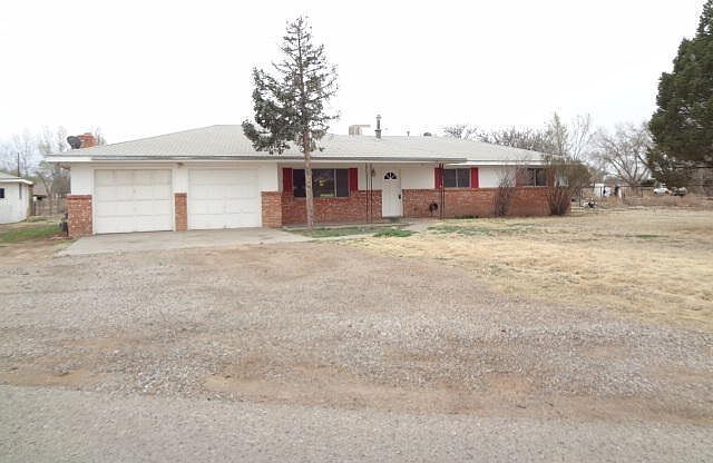 1st image of 12 Hacienda Ct
