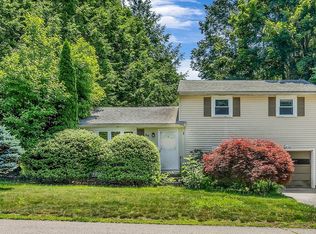 48 Simpson Dr, Framingham, MA 01701