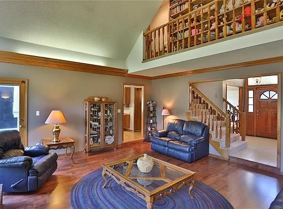 3rd image of 2392 NW Summerfield Dr