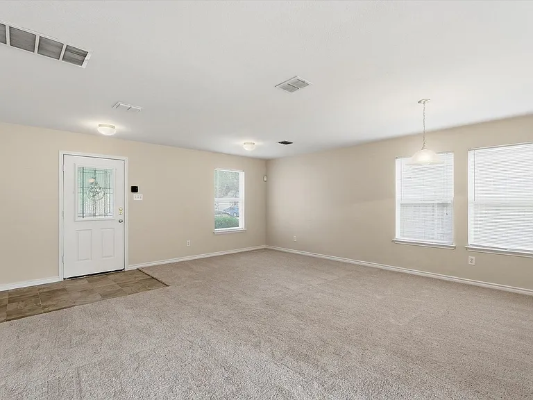 3009 Dusty Oak Dr — Photo 3