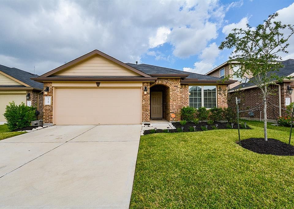 1st image of 2719 Bergen Bay Ln