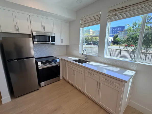321 W Montague Expy #321, Milpitas, CA 95035