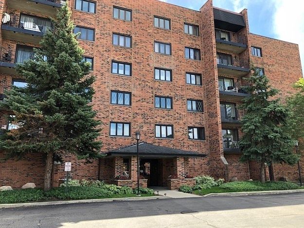 1st image of 9357 Landings Ln Unit 101