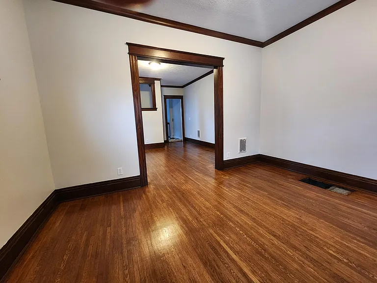 674 Parsells Ave #674 — Photo 13