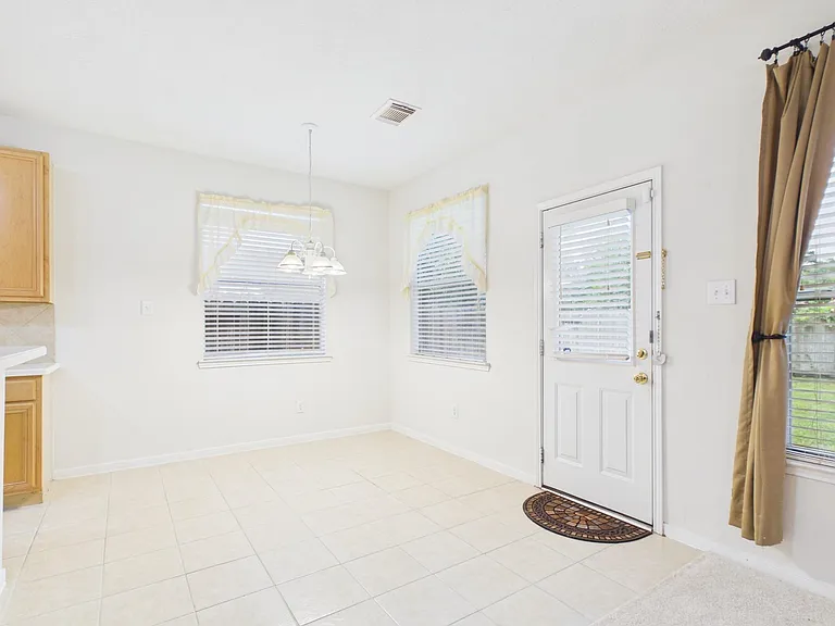 4702 Rolling View Ct — Photo 10