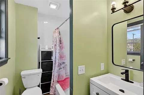 9 Cobb St #2 — Photo 5