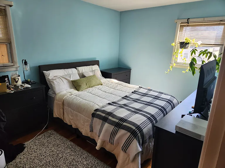 30 E 36th St #2 — Photo 6