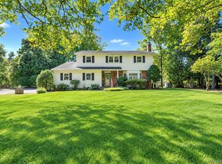 284 Marlin Street, Dix Hills, NY 11746