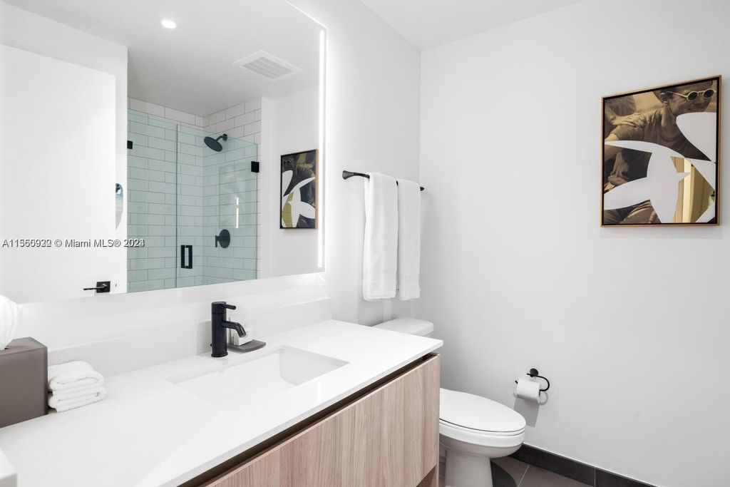 398 NE 5th St #4708, Miami, FL - View 3