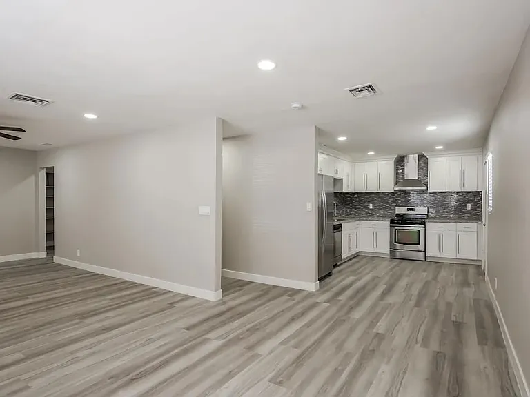 158 Silverthorne Trl #1 — Photo 5