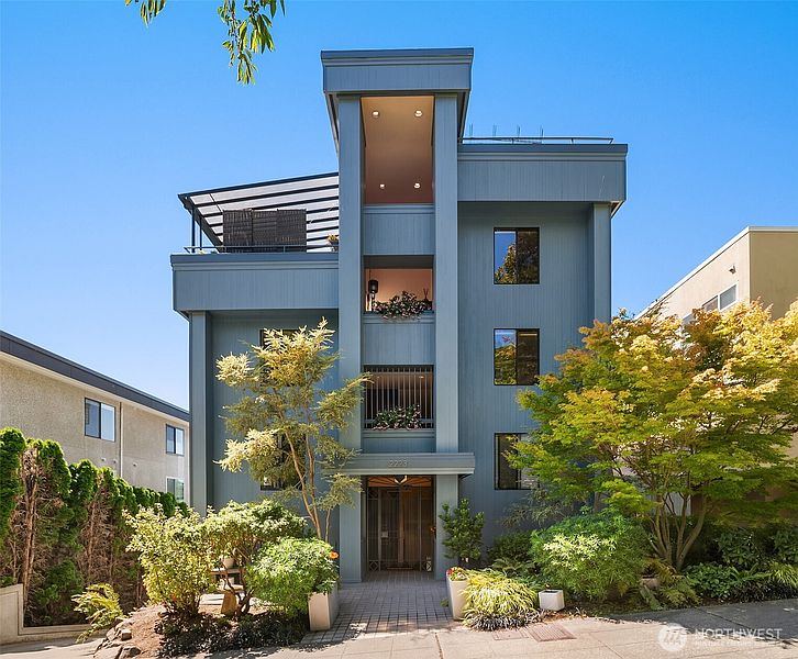 2nd image of 2223 13th Avenue W #301