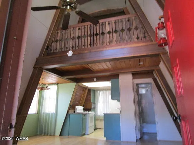 547 E White Mountain Blvd — Photo 6