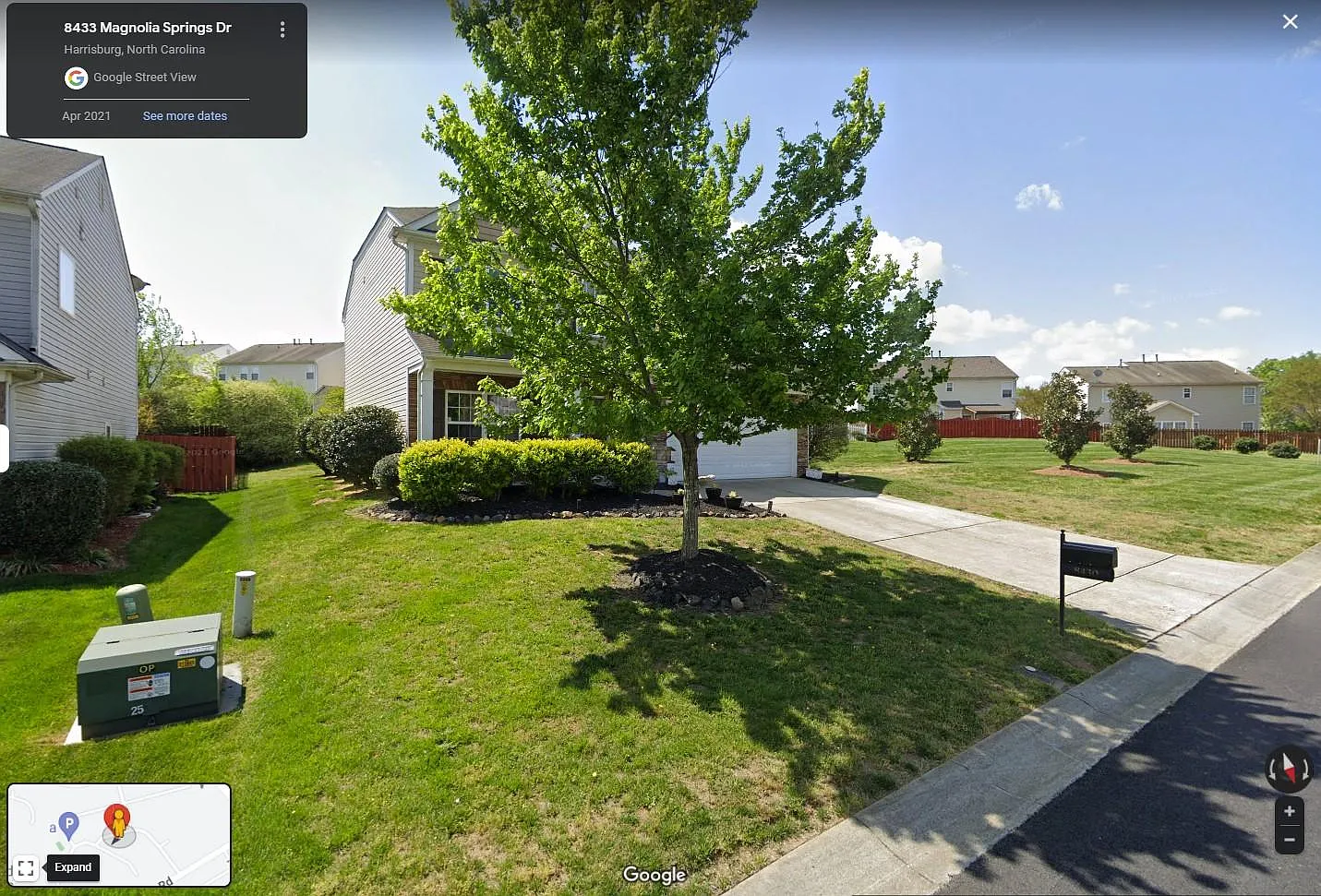 4 bed, 2.5 bath, 2276 sqft, $2,395 — Photo 2