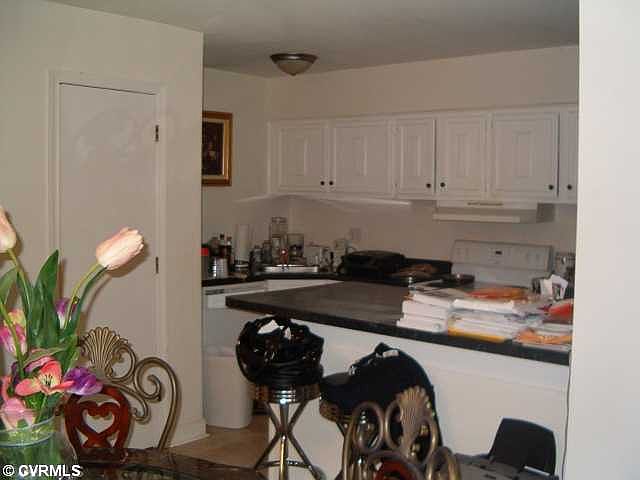 2nd image of 802 Nantucket Ct #802