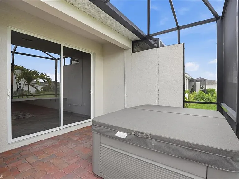 2215 Dragonfruit Way — Photo 34