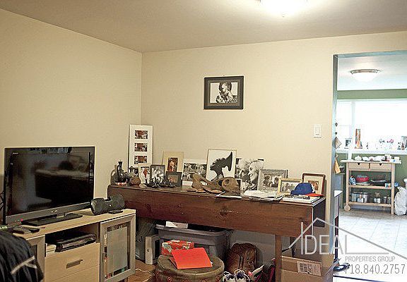 4th image of 504 President St #3F