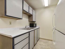 Dry Creek Apartments