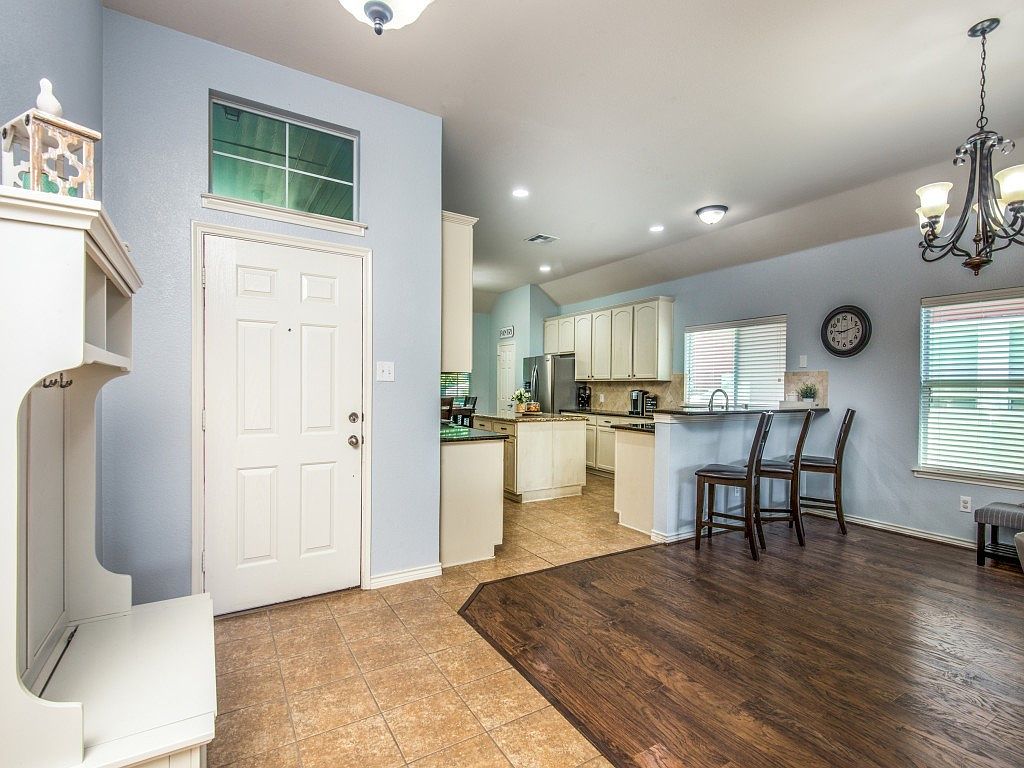 1224 Sea Pines Dr, Aubrey TX - photo 4