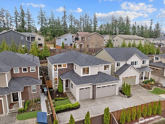 5th image of 17817 41st Drive SE