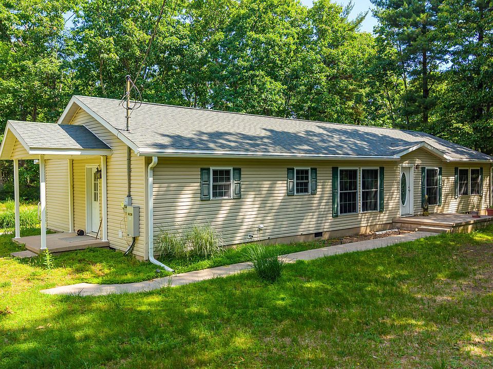 1st image of 482 Hickory Ln