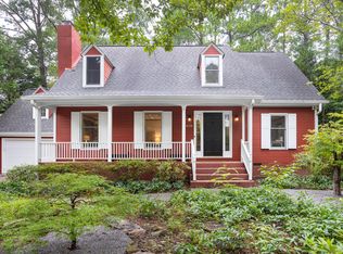 6728 Glen Forrest Dr, Chapel Hill, NC 27517