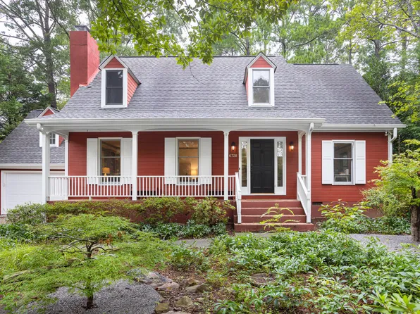 6728 Glen Forrest Dr, Chapel Hill, NC 27517
