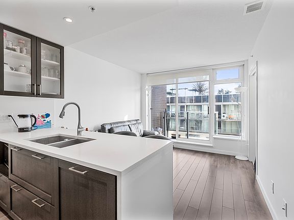 3rd image of 5665 Boundary Rd #507