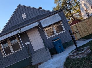 1556 Roosevelt St, Gary, IN 46404
