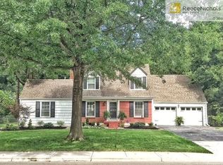 7822 Cambridge St, Prairie Village, KS 66208
