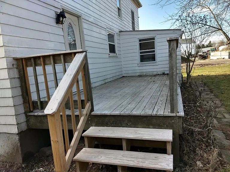 10 Chestnut St — Photo 31