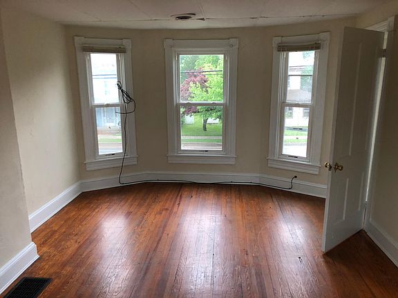 4th image of 311 Maryland Ave