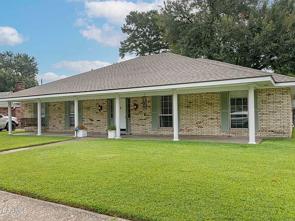 3rd image of 500 Kees Cir