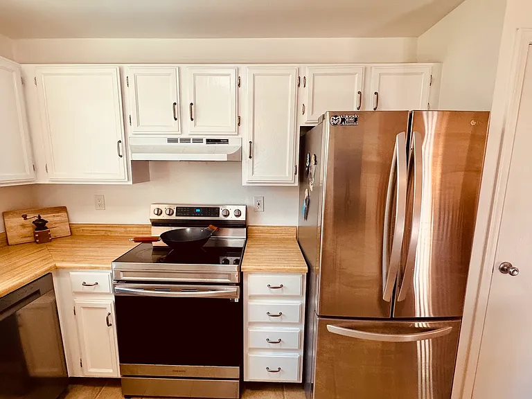 323 S Jefferson Ave — Photo 6