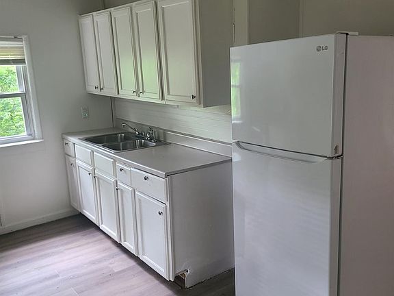5th image of 1729 Pulte St