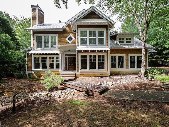 2nd image of 500 Kingston Rd