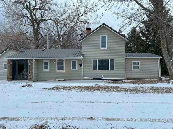 1790 Dakota Ave, Waverly, IA 50677
