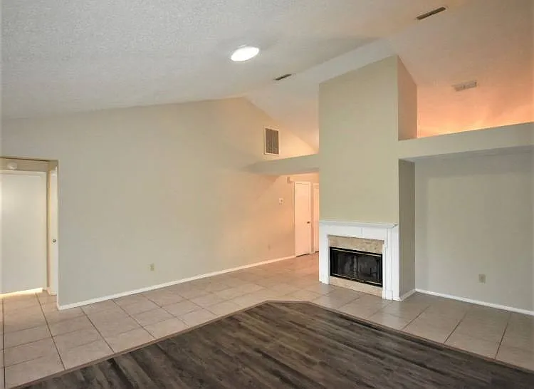 1429 Shell Flower Dr — Photo 5