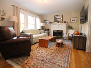 596 Washington St #596, Brookline, MA 02446