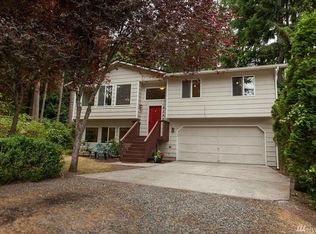 4146 Skye Pl, Clinton, WA 98236