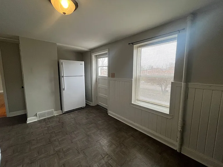 132 W Warburton St — Photo 5
