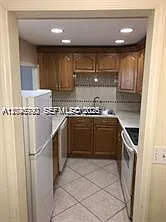 9301 SW 92nd Ave #A211 — Photo 5