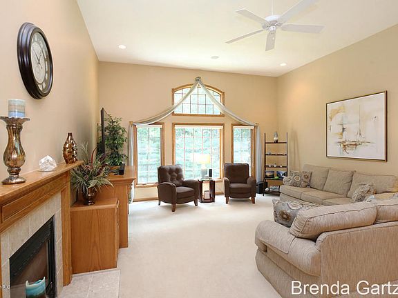 5th image of 8436 Rocky Pines Dr NE