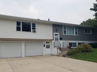 13 Meadowlark Dr, Madison, WI 53714