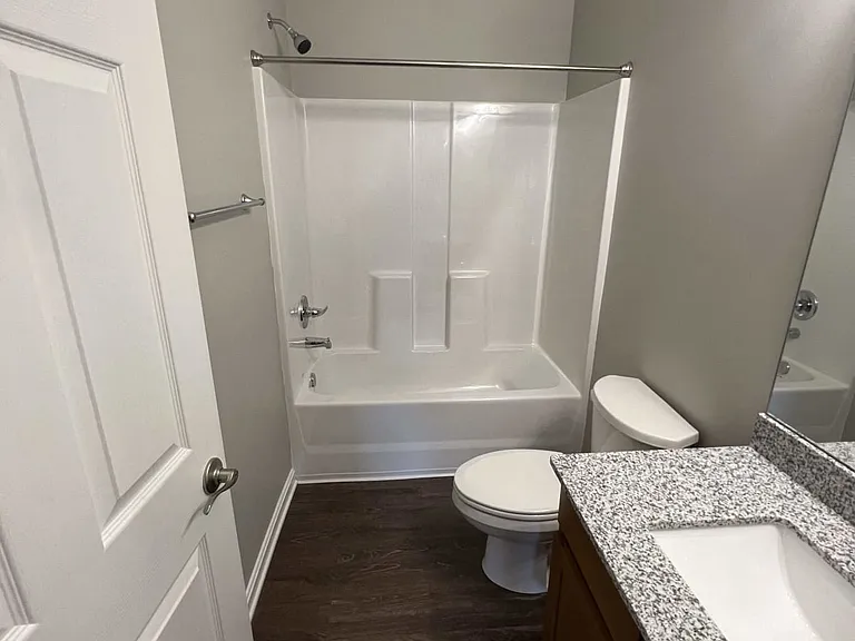 Cardinal Ridge Apartments — Photo 17