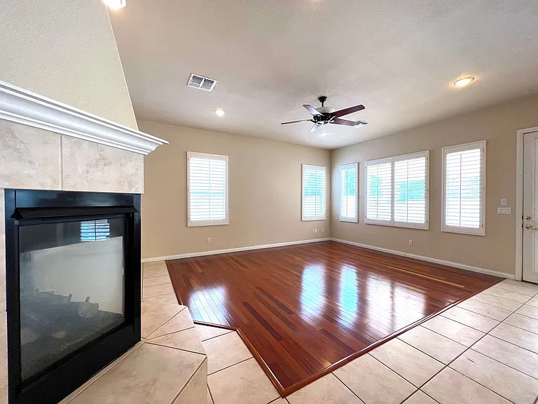 2237 Timber Rose Dr — Photo 13