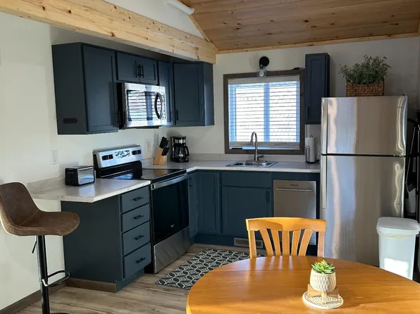 1006 Irvine Ave NW, Bemidji, MN 56601