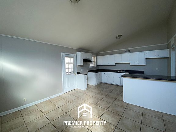 5th image of 3355 Northmoor Ave