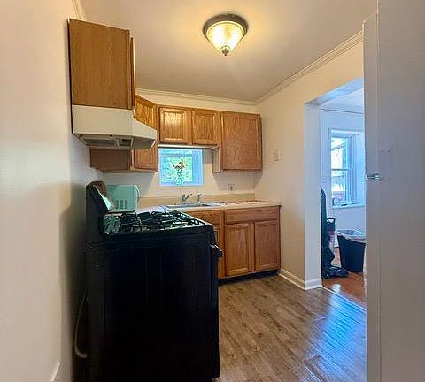 5th image of 5220 4th St