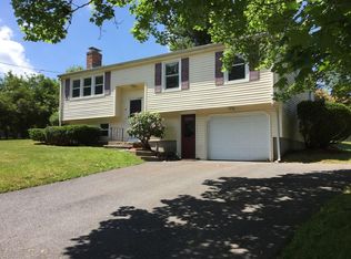 19 Winslow St, Shrewsbury, MA 01545