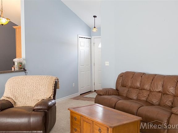 4th image of 1145 Oconner St
